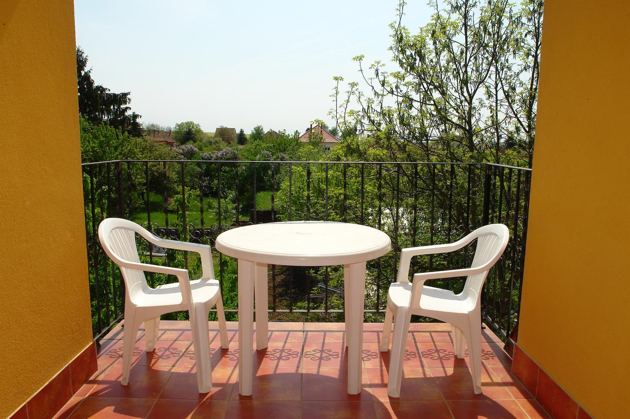 Valentina Apartmanhaz Appartement Bogács Buitenkant foto